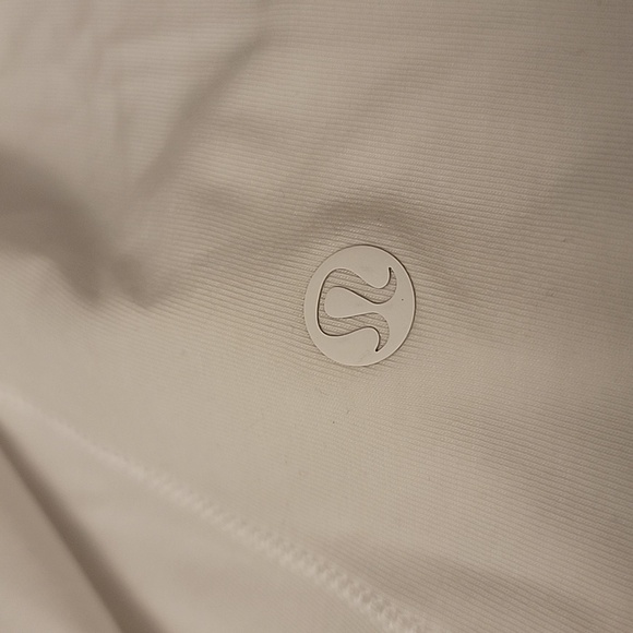 Lululemon New York NYC Limited Edition shirt Size XL White - Picture 7 of 7